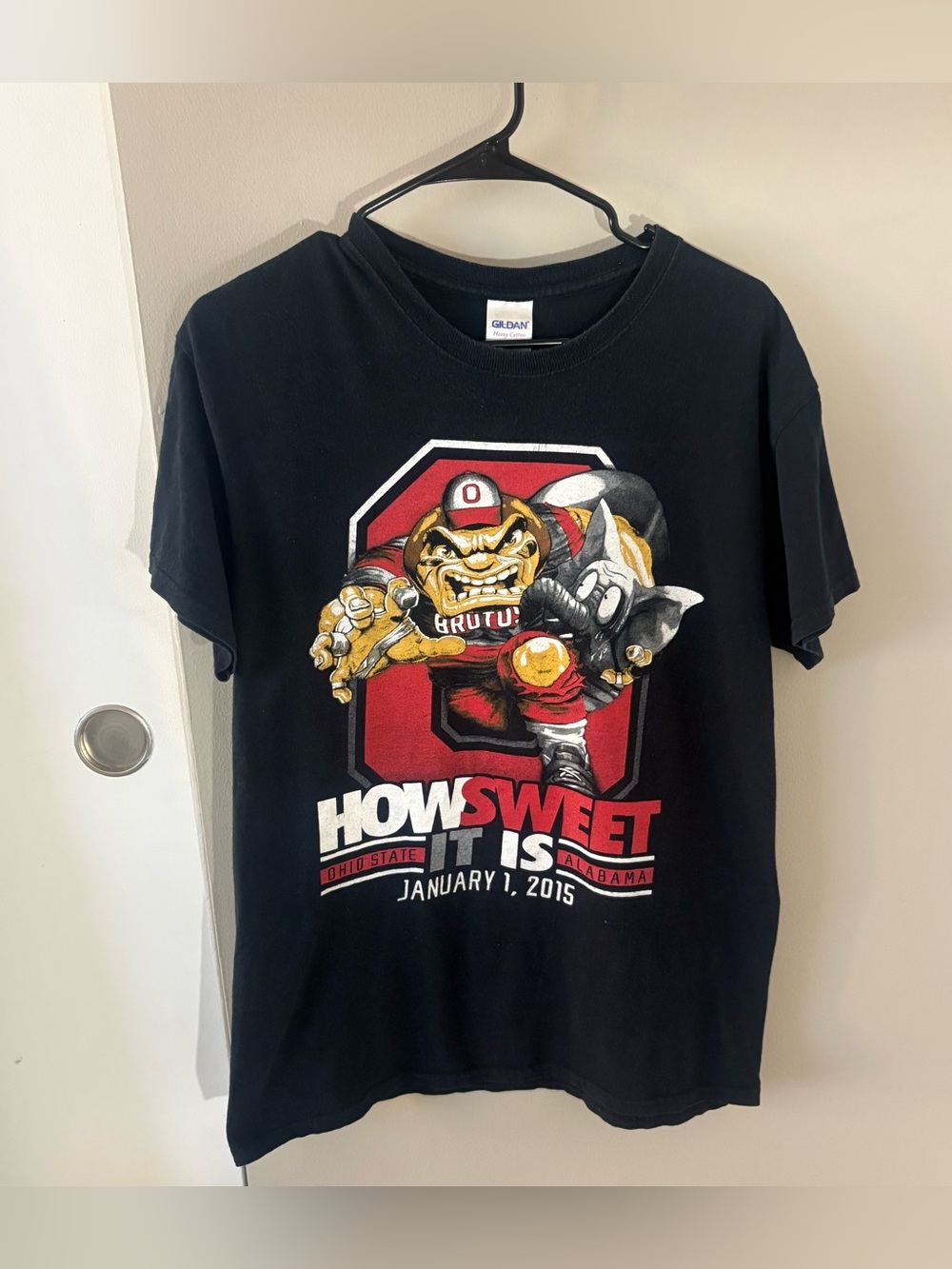 Gildan OSU Ohio State Black Graphic T-Shirt Size Adult Medium